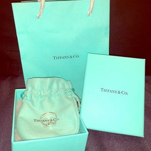 Tiffany & Co. Elsa Peretti Bean Design Ring Size 6